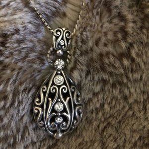 listing-status-banner